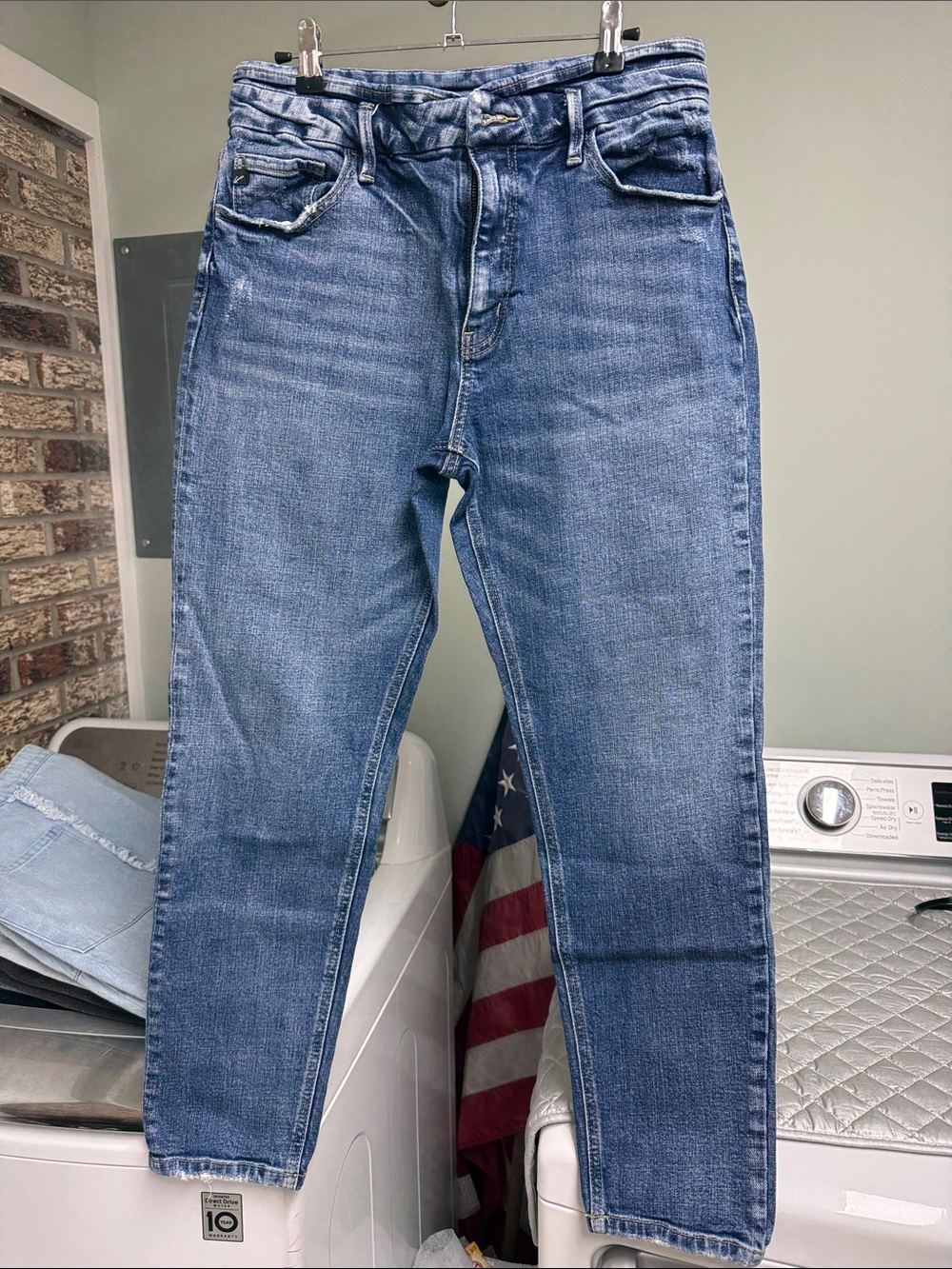 KanCan Women's Ankle Jeans in Medium Blue Wash